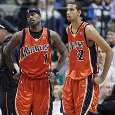 1646359755 442 The Golden State Warriors cach bieu trung the thao bien
