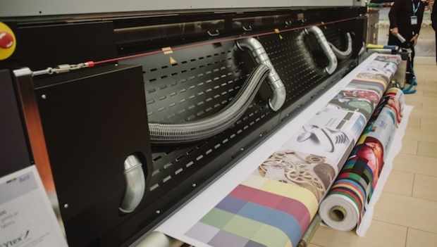 Durst ra mắt máy nhuộm phụ 5m đầu tiên tại FESPA Digital
