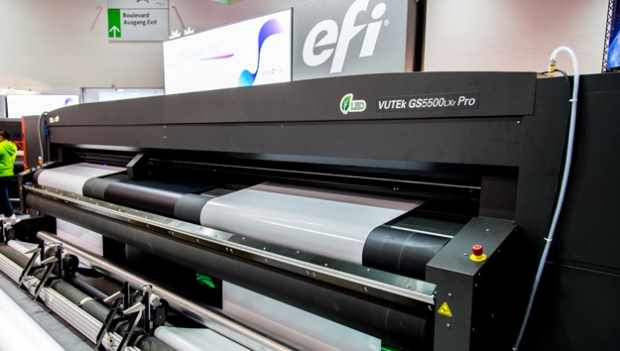 EFI ra mắt Vutek, máy in cuộn nhanh nhất tại FESPA 2015